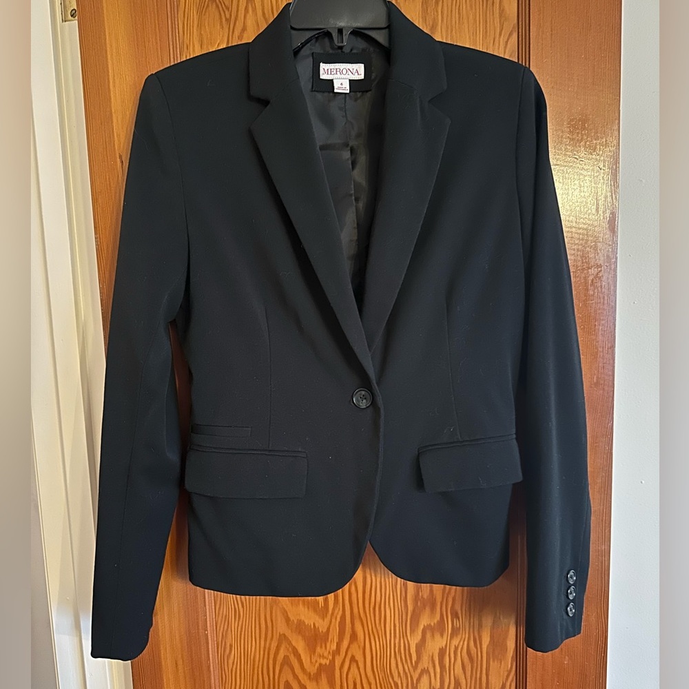 Merona - Women’s Black Suit Jacket/ Blazer - size 6 (s/m)